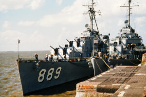 Warship 889: Defender of the Seas
